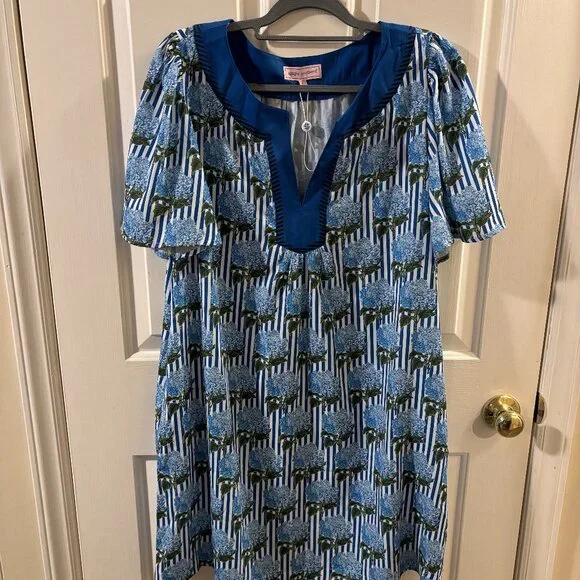 Simply Southern Women's Hydrangea Flower Striped Blue Dress ~ NWOT ~ Lg ~ Spring - Picture 2 of 8